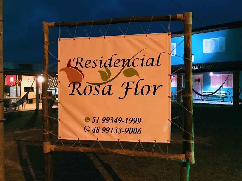 Residencial Rosa Flor Lägenhet Praia do Rosa Exteriör bild