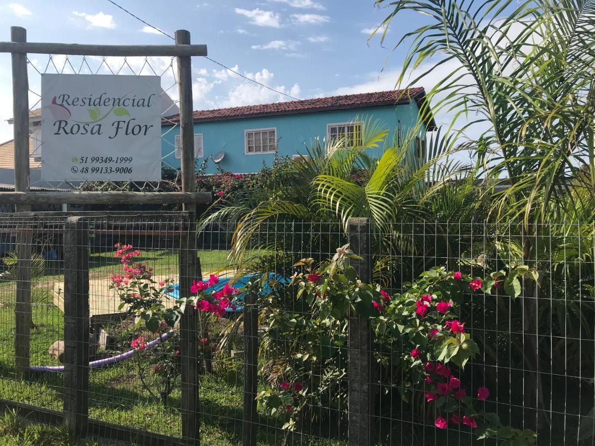 Residencial Rosa Flor Lägenhet Praia do Rosa Exteriör bild
